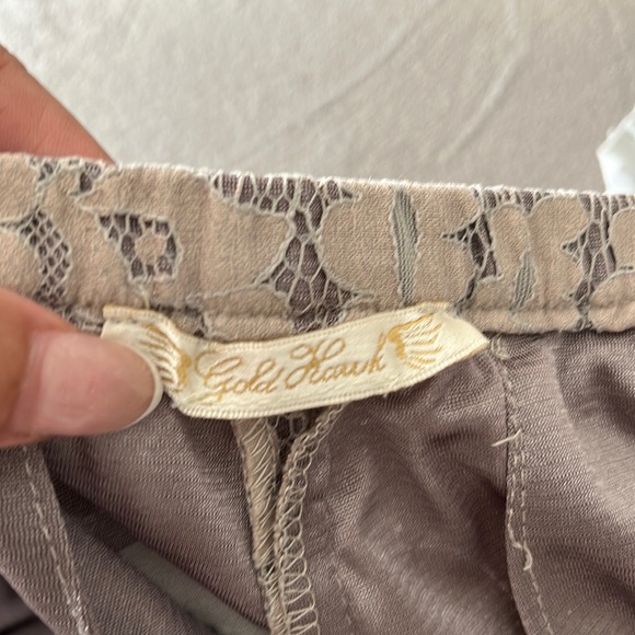 Size large floral lace evening shorts lined with satin - Picture 3 of 7